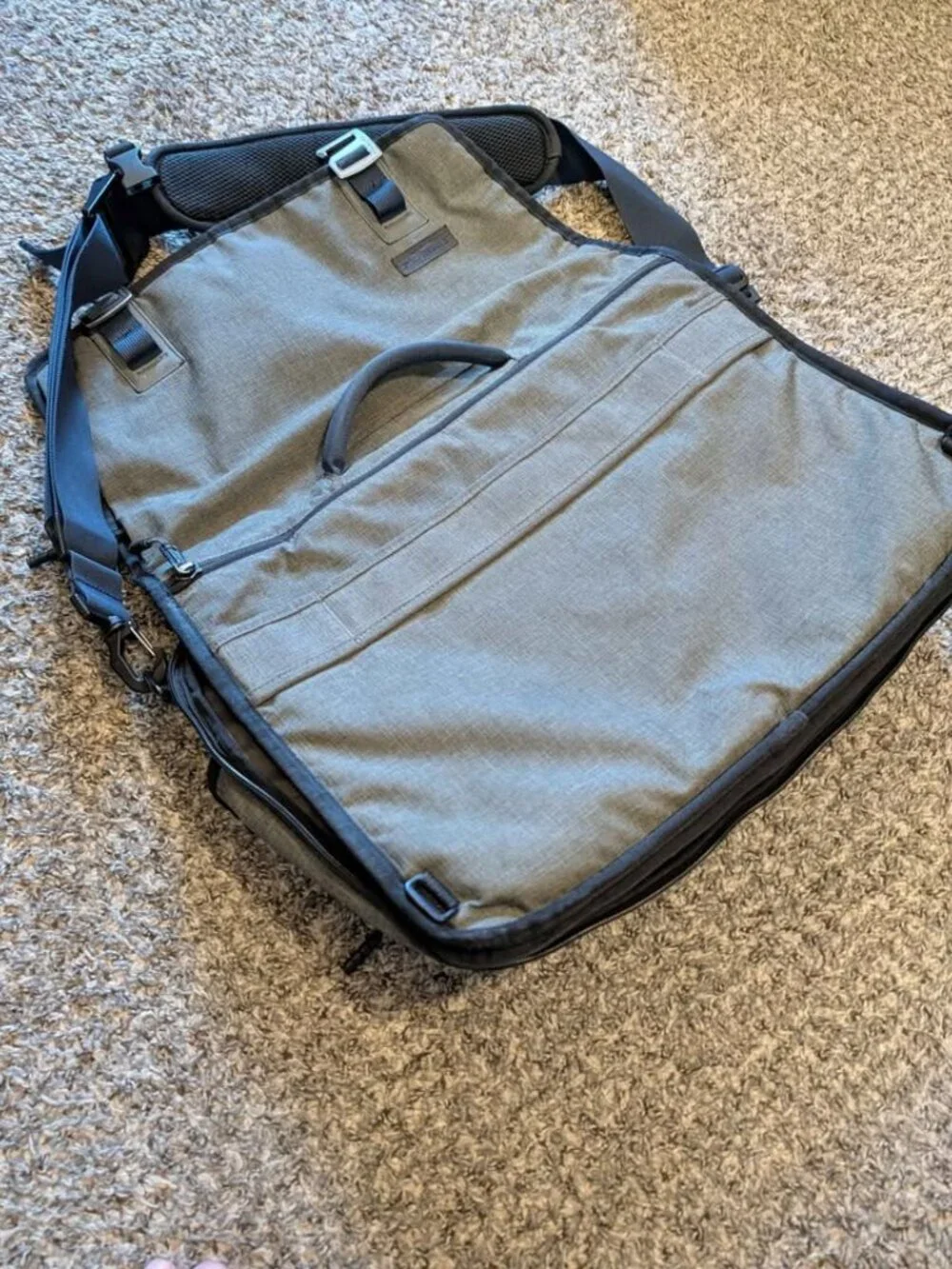 Timbuk 2 messenger bag